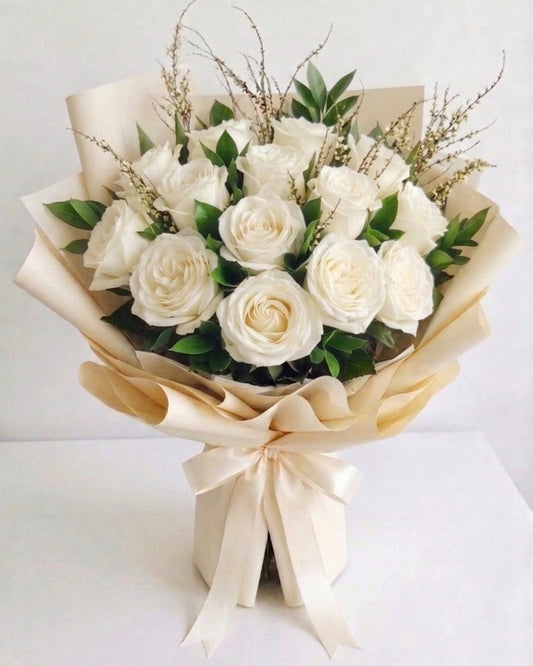 Ivory Garden Rose Bouquet